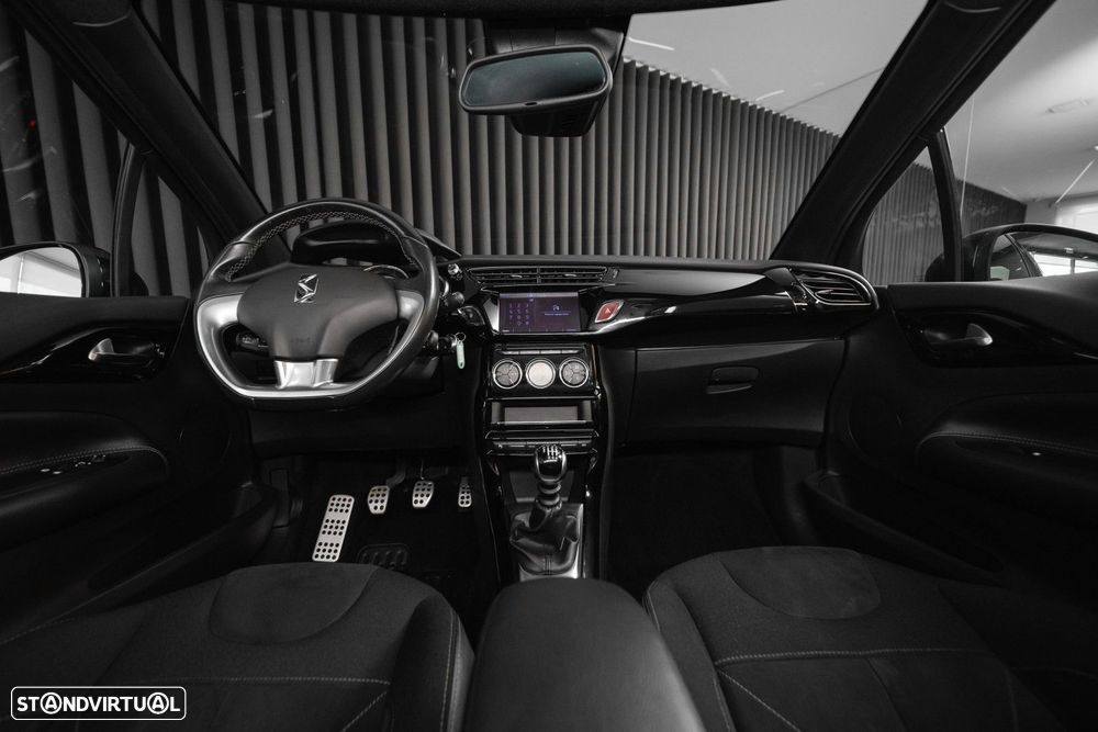 DS DS3 1.2 PureTech Sport Chic - 13
