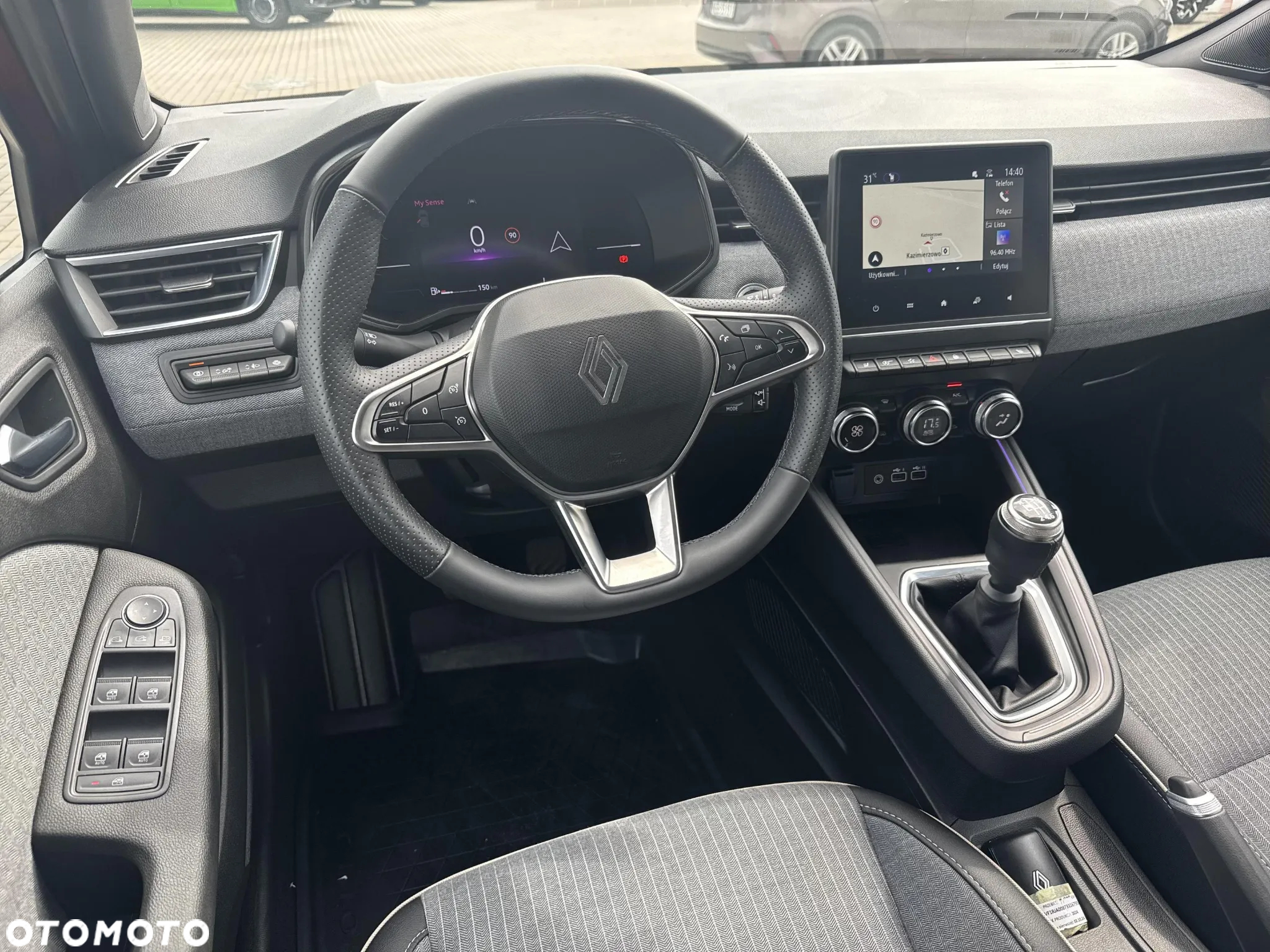 Renault Clio 1.0 TCe Techno - 9
