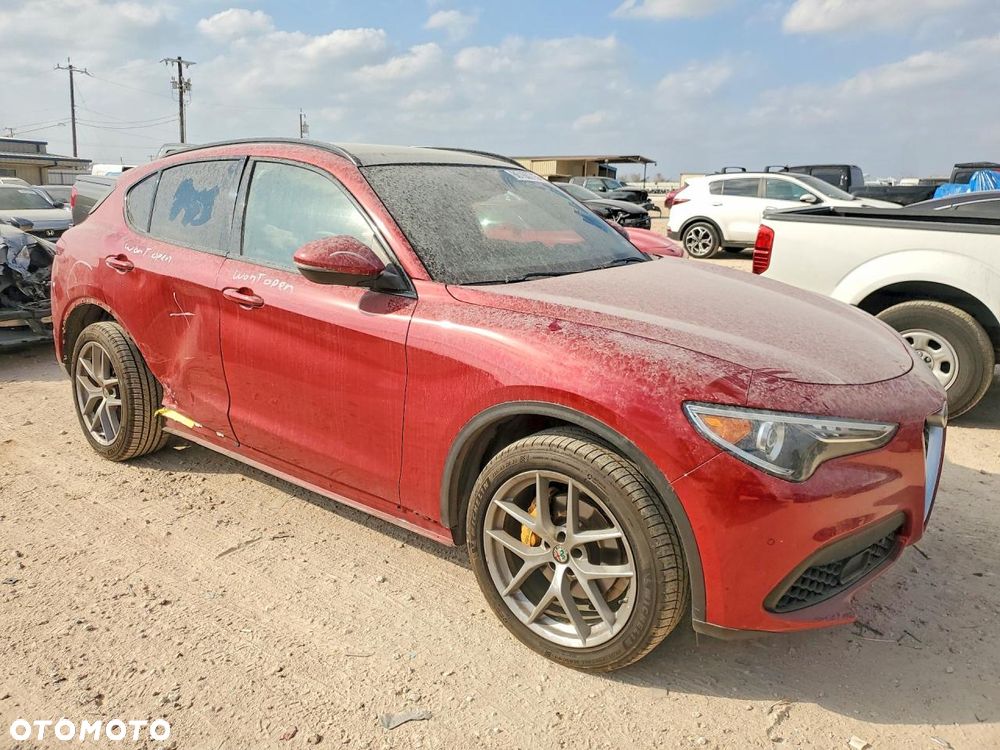 Alfa Romeo Stelvio 2.0 Turbo Veloce Q4 - 1