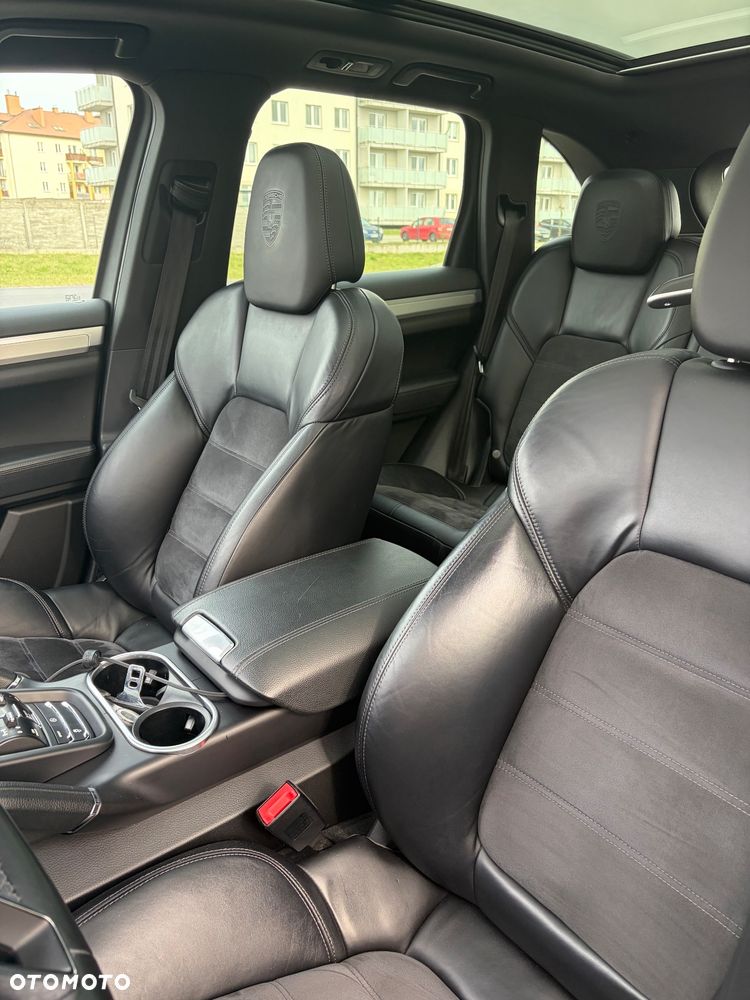 Porsche Cayenne Diesel Platinum Edition - 10