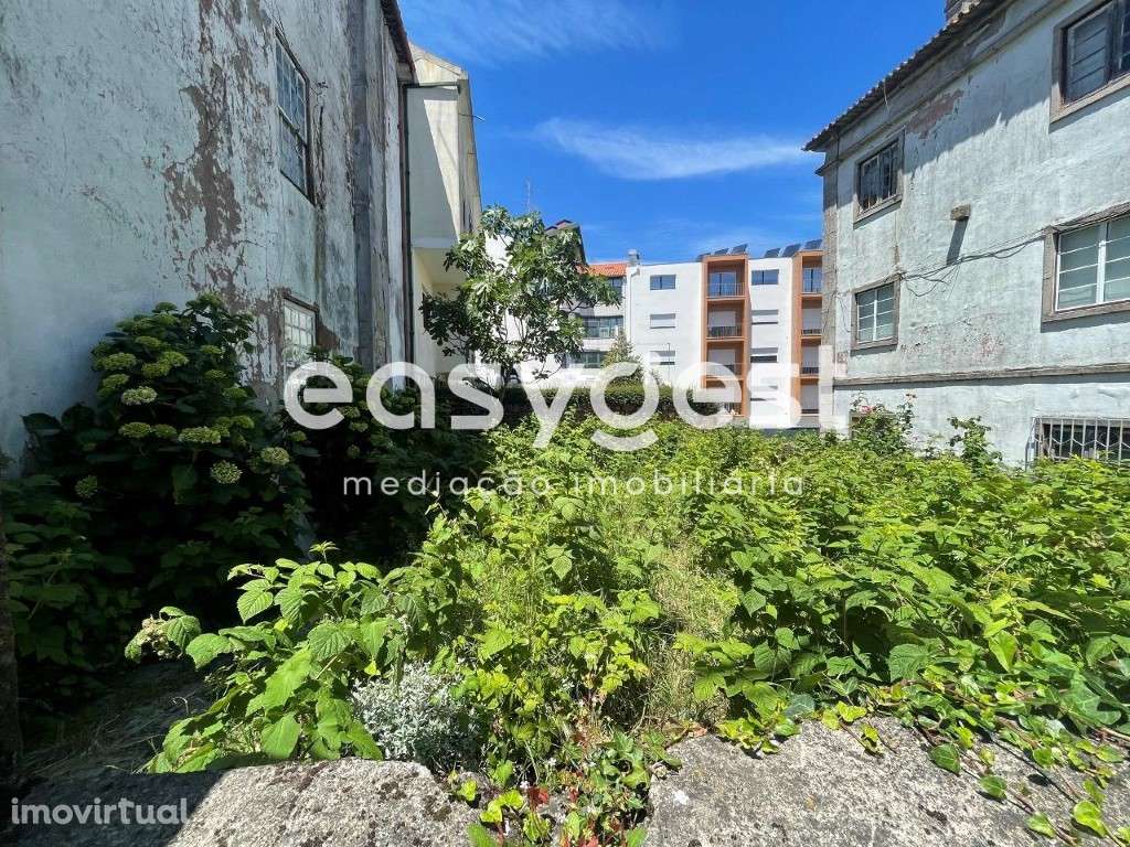 Prédio de 3 andares localização no centro da cidade para recuperar - Grande imagem: 5/12