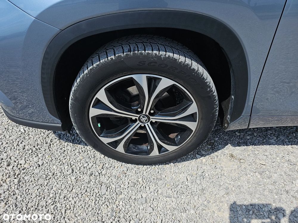 Toyota Highlander 2.5 Hybrid Executive - 9
