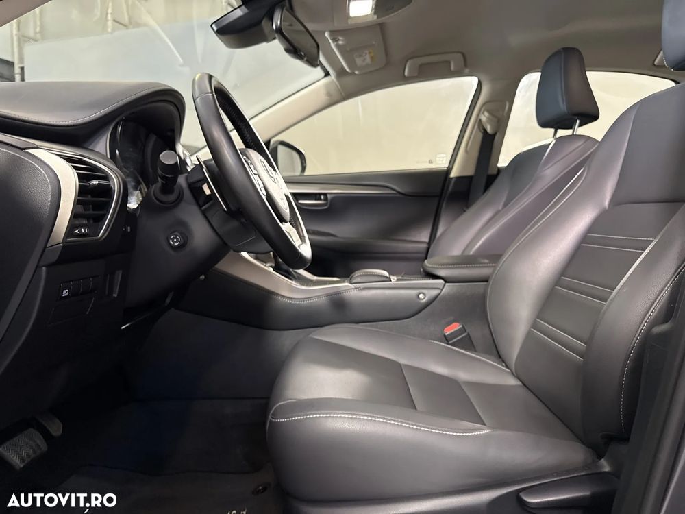Lexus Seria NX 300h - 22