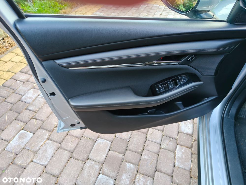 Mazda 3 e-SKYACTIV-G 122 M HYBRID DRIVE EXCLUSIVE-LINE - 9