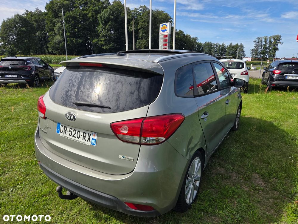 Kia Carens 1.6 GDI L 7os - 16