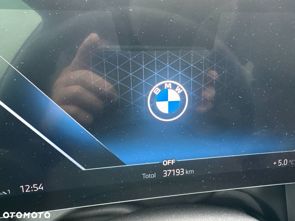 BMW Seria 5 520d xDrive - 16