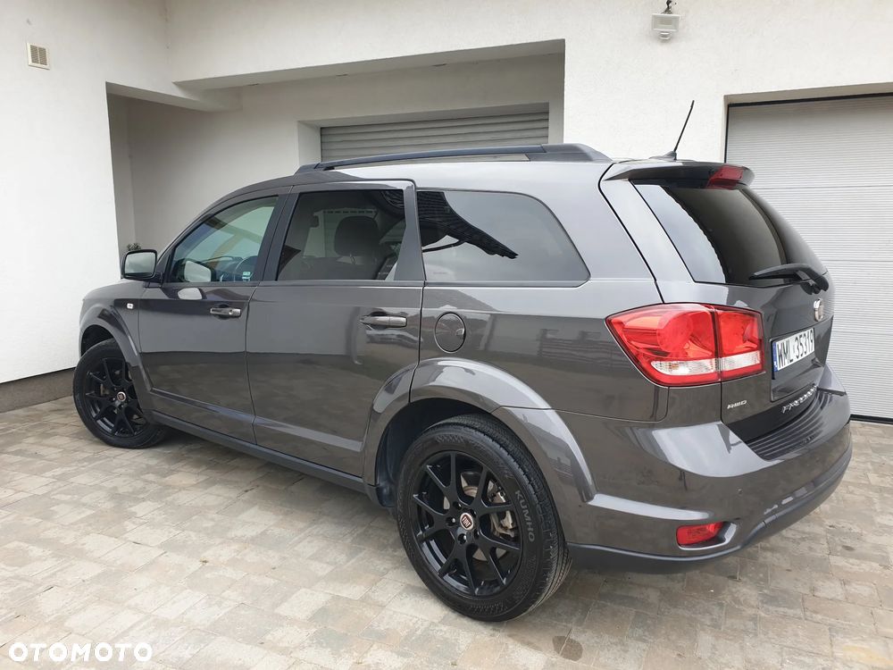 Fiat Freemont 2.0 Multijet Black Code AWD - 4