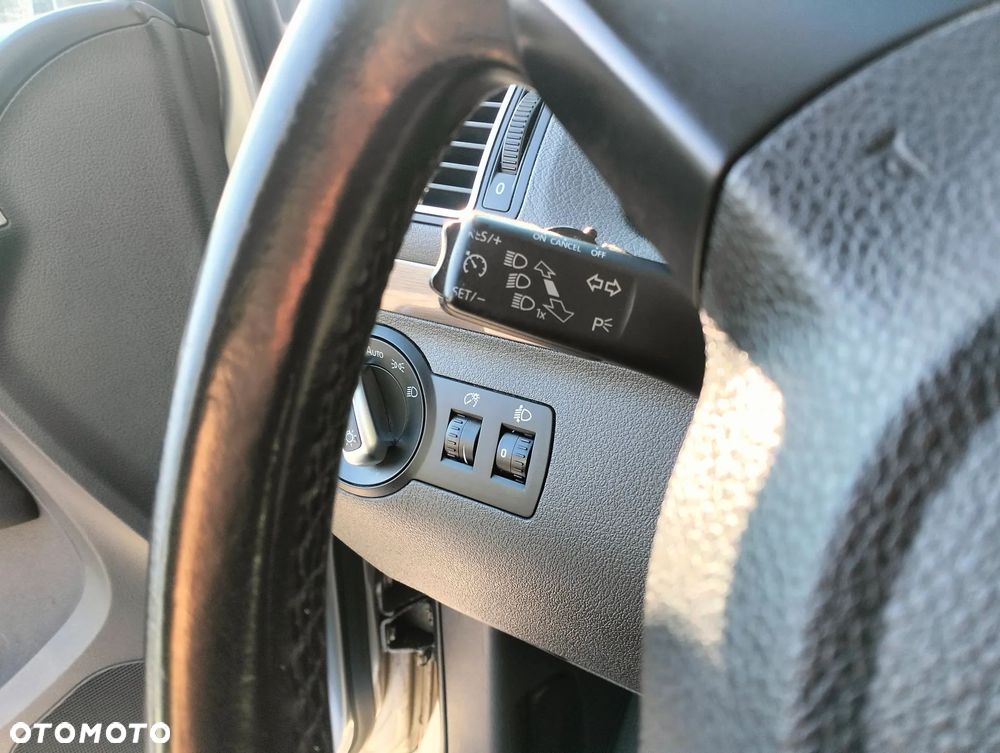 Volkswagen Touran 1.4 TSI Life - 19