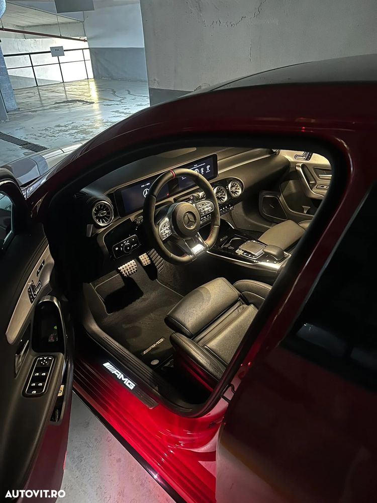 Mercedes-Benz A AMG 35 4MATIC+ Sedan Aut. - 22