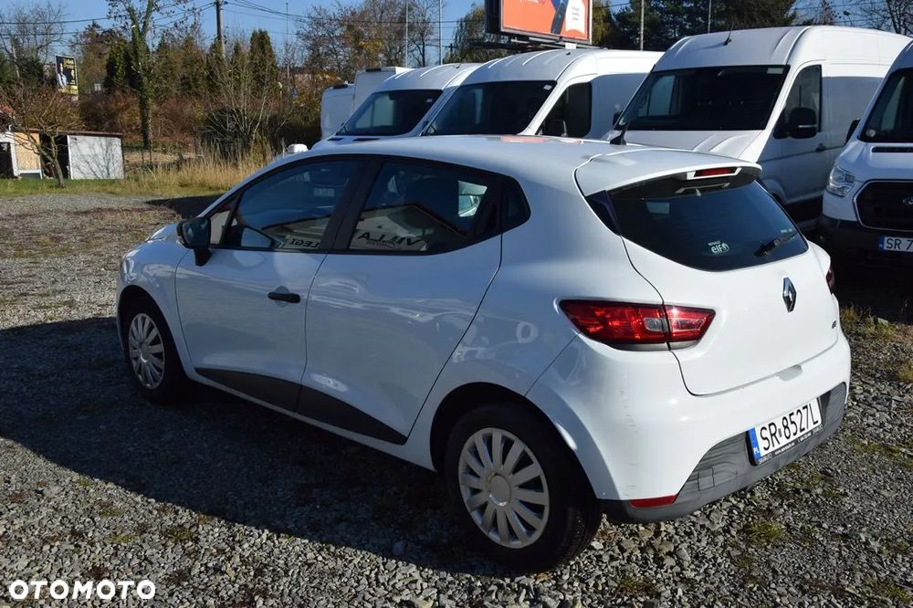 Renault Clio 1.5 dCi Alize - 8