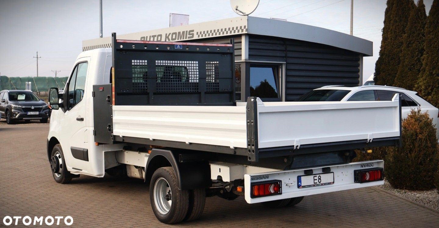 Nissan NV400 - 7