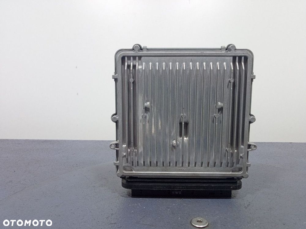 BMW 6 F13 640d 3.0D KOMPUTER STEROWNIK SILNIKA 8518478 N57D30B - 2