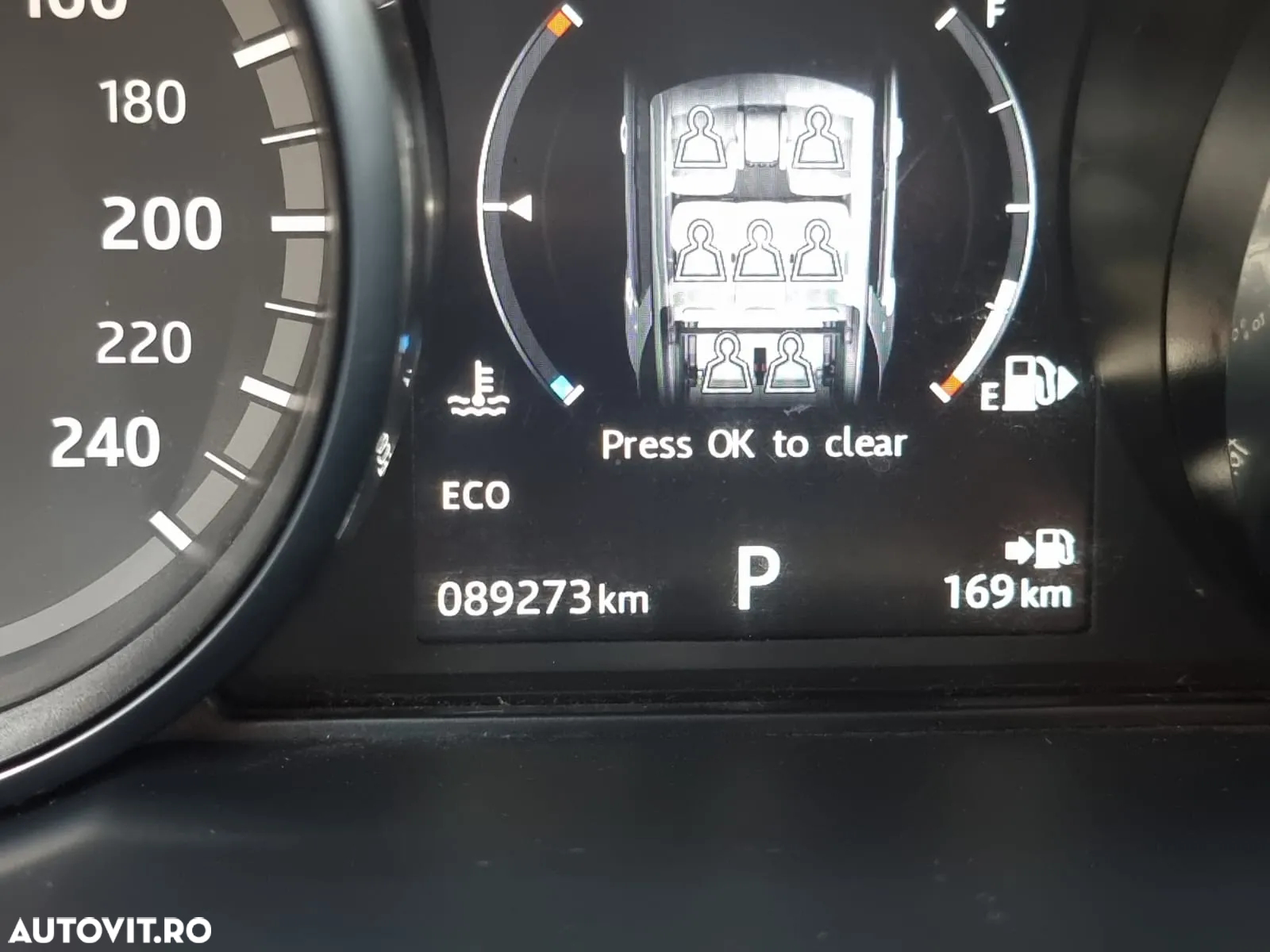 Land Rover Discovery Sport 2.0 D180 MHEV HSE - 8