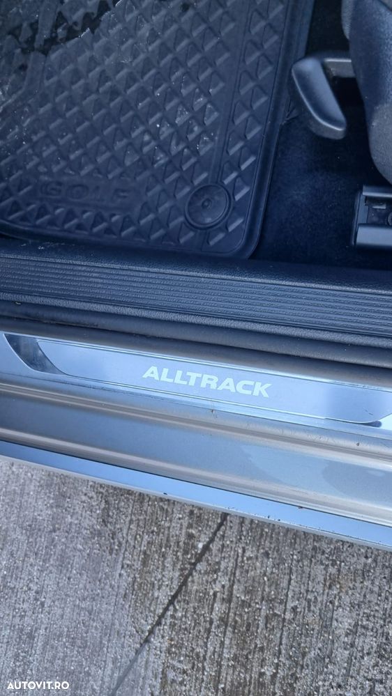 Volkswagen Golf 2.0 TDI DSG 4Motion - 11