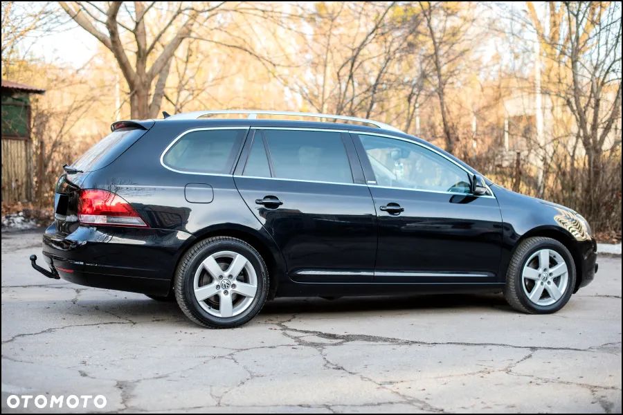 Volkswagen Golf - 5