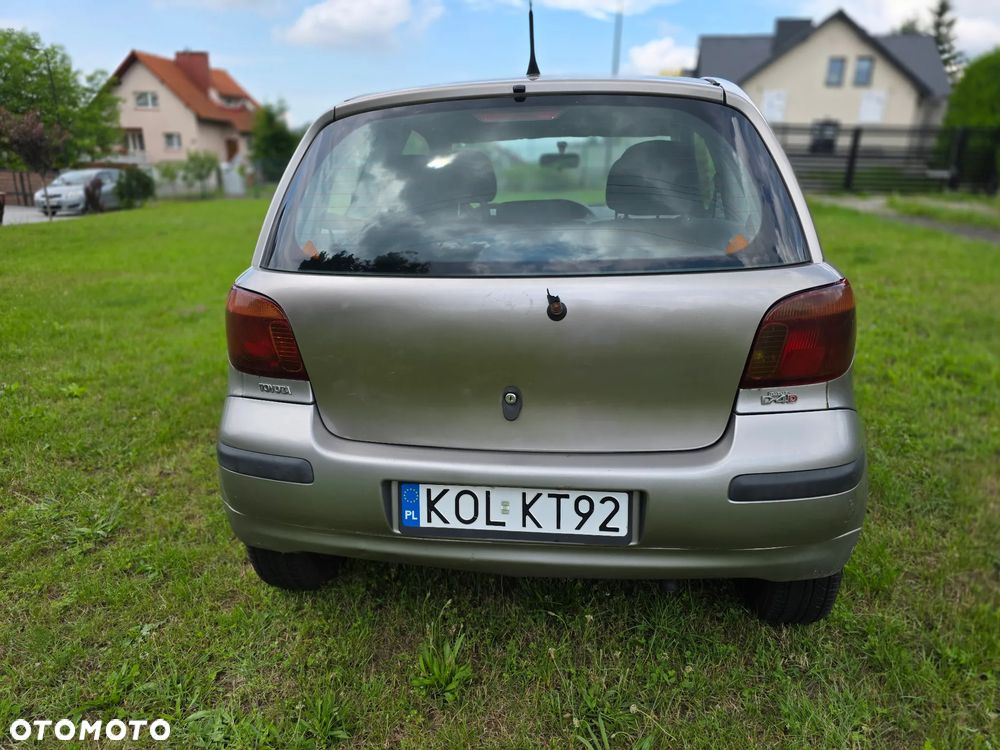 Toyota Yaris 1.4 D-4D - 7