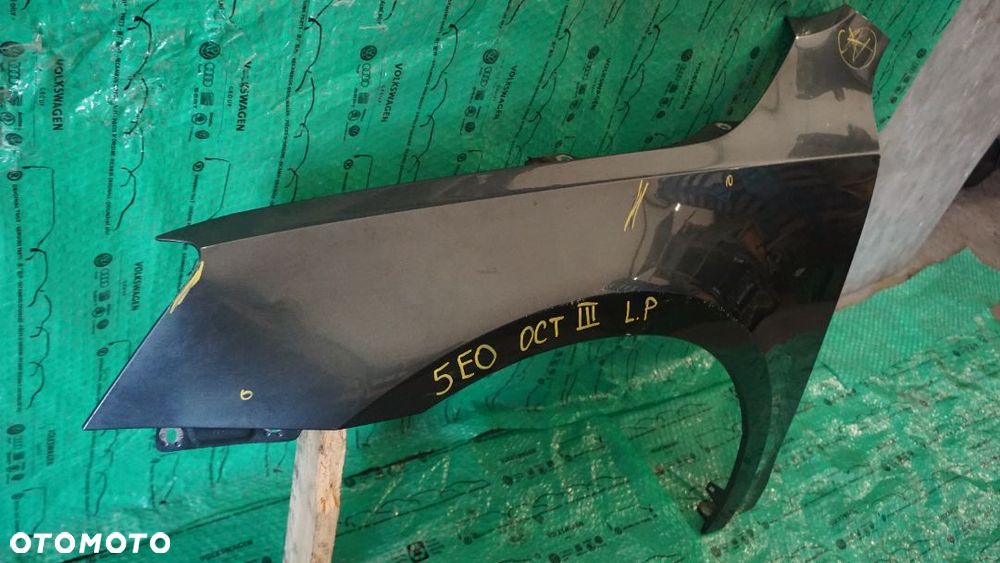 Błotnik Skoda Octavia III BIAŁY NIEBIESKI - 14