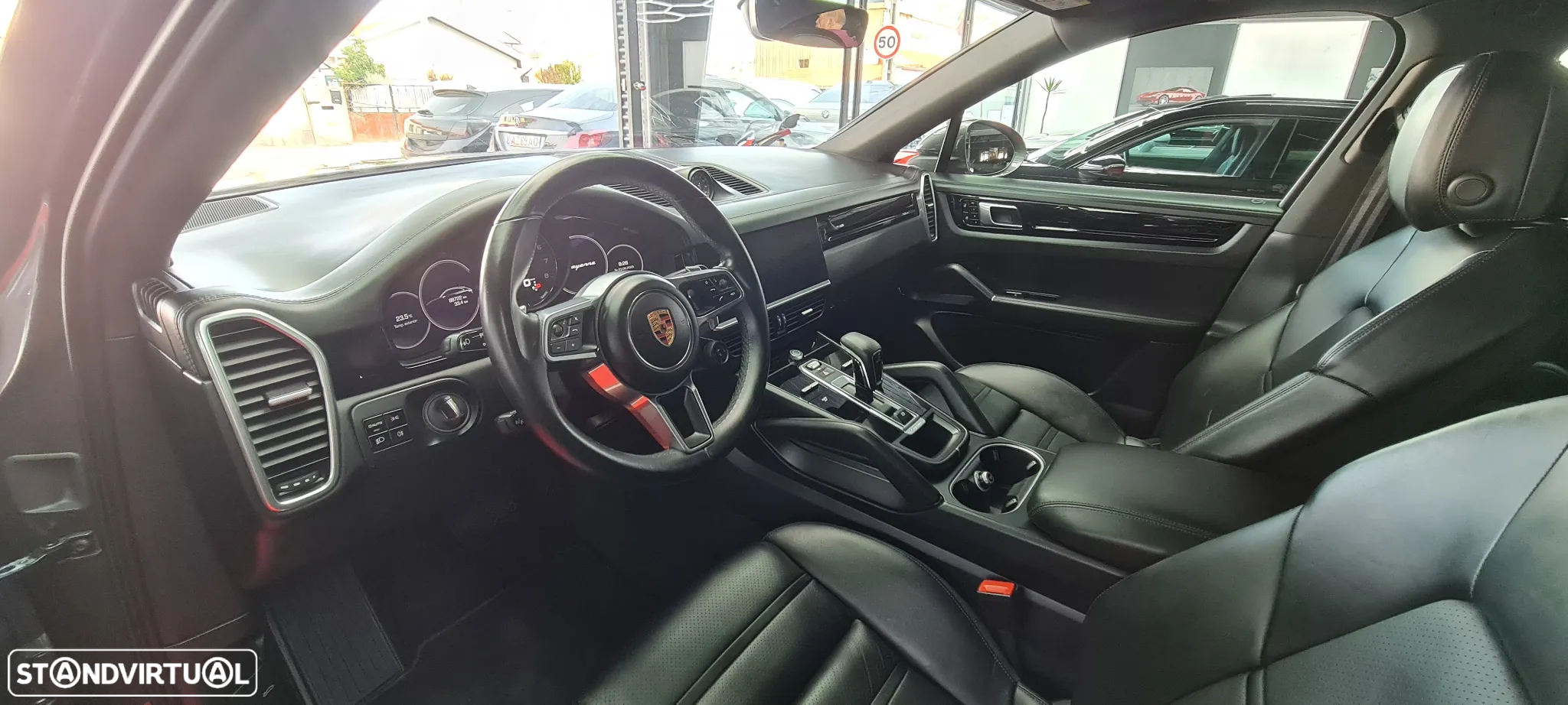 Porsche Cayenne Coupé E-Hybrid - 11