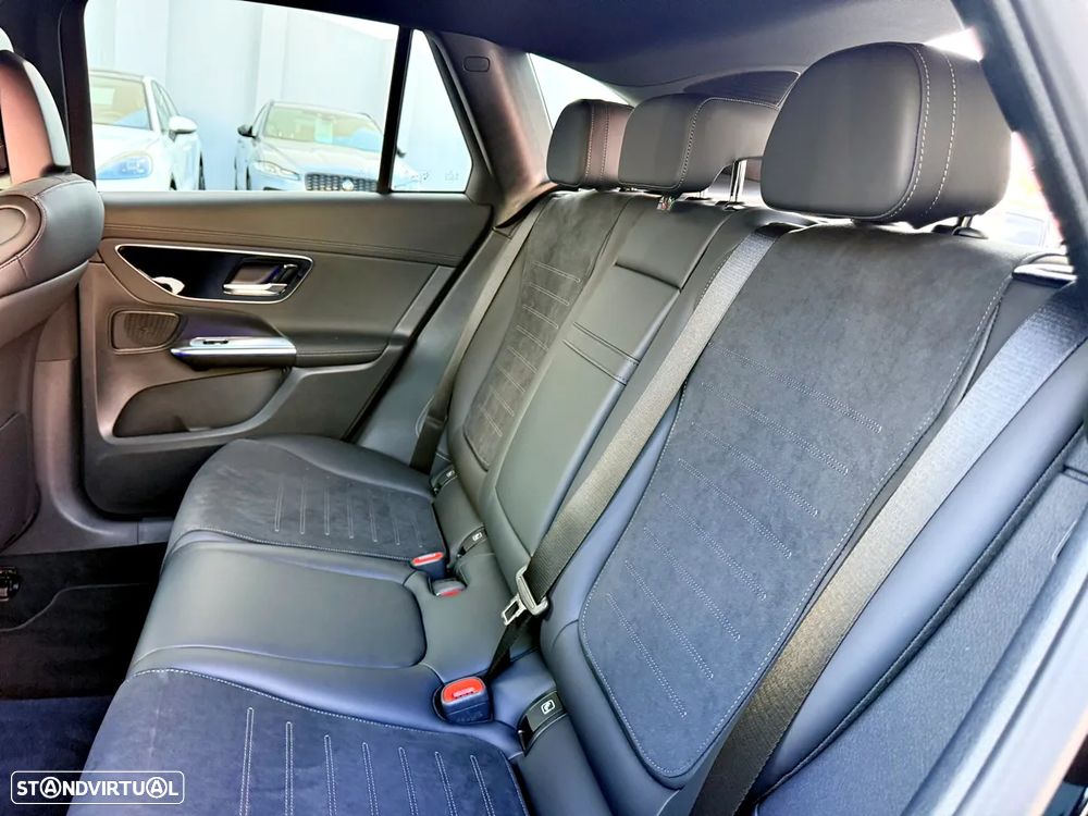 Mercedes-Benz GLC 300 de 4Matic - 33