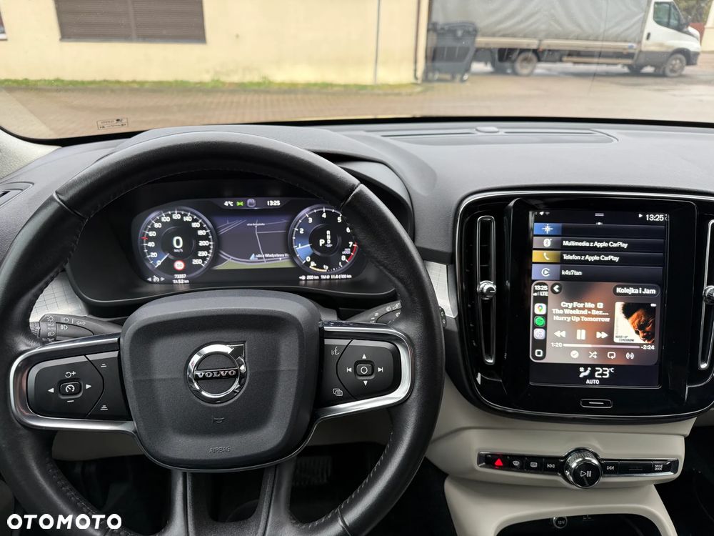 Volvo XC 40 T5 AWD Geartronic Momentum - 5