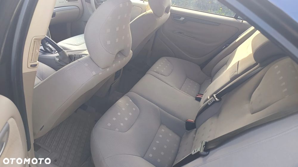 Volvo S60 2.4D5 '80' - 10