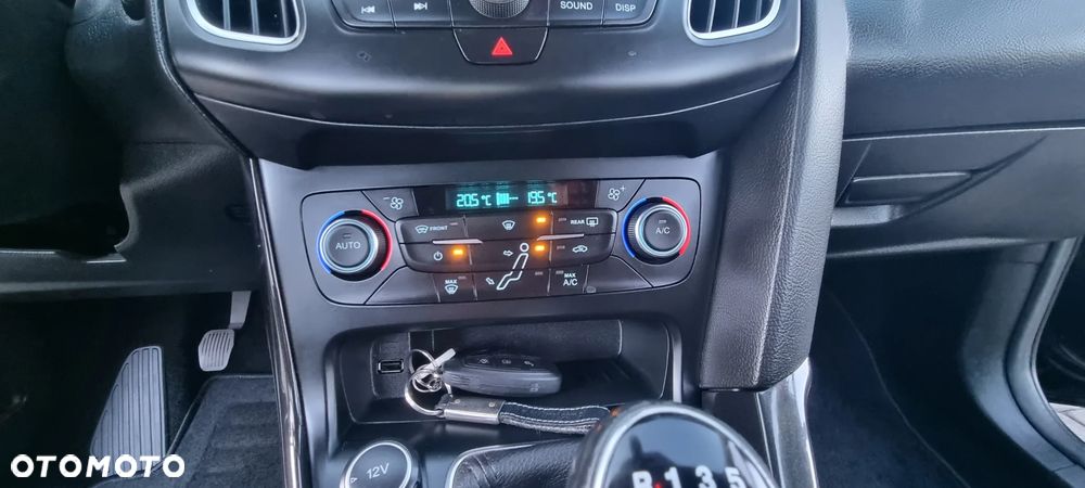 Ford Focus 1.0 EcoBoost Titanium ASS - 34