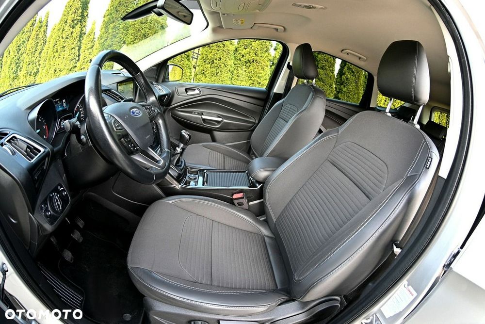 Ford Kuga 1.5 EcoBlue TITANIUM - 6