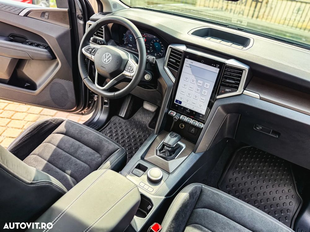 Volkswagen Amarok 3.0 TDI 241 CP 4M 10AT Style - 17