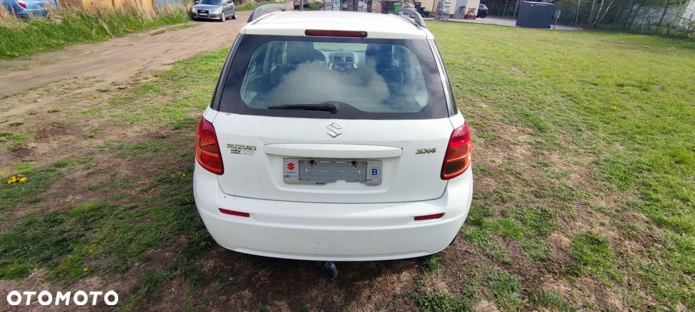 Suzuki SX4 1.6 DDiS Comfort - 4