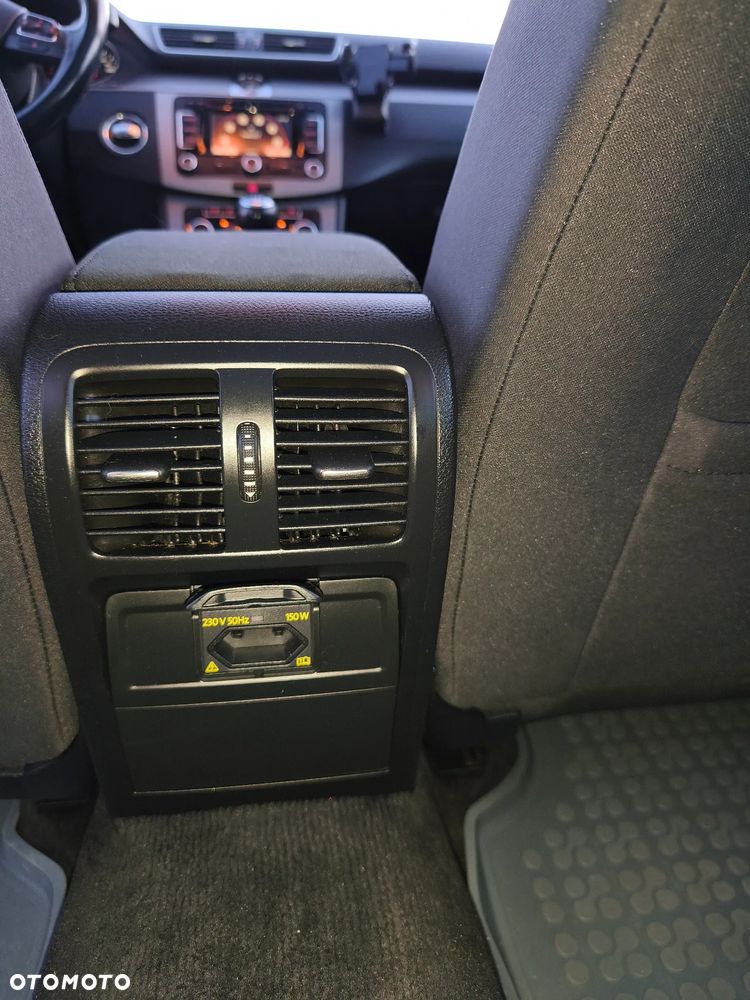Volkswagen Passat 2.0 TDI Highline - 14