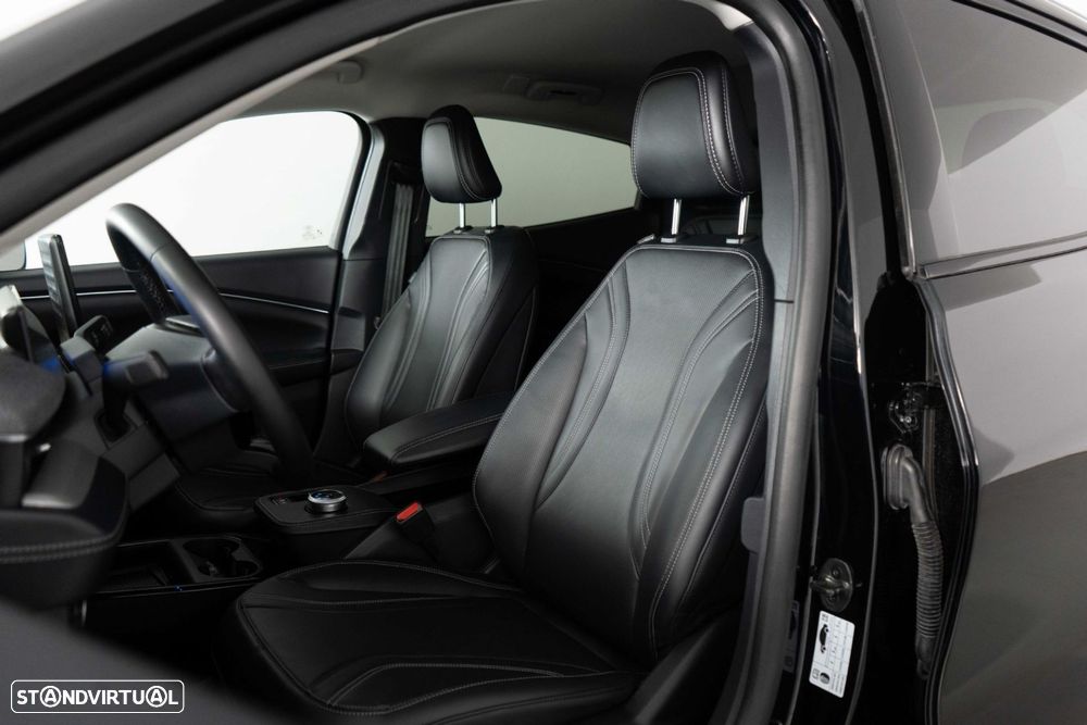 Ford Mustang Mach-E Standard - 9