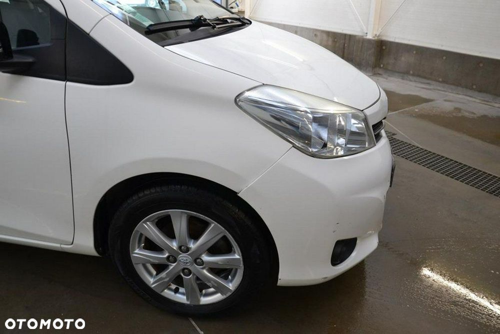 Toyota Yaris - 23