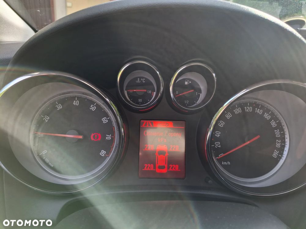 Opel Astra 1.4 T EU6 - 8