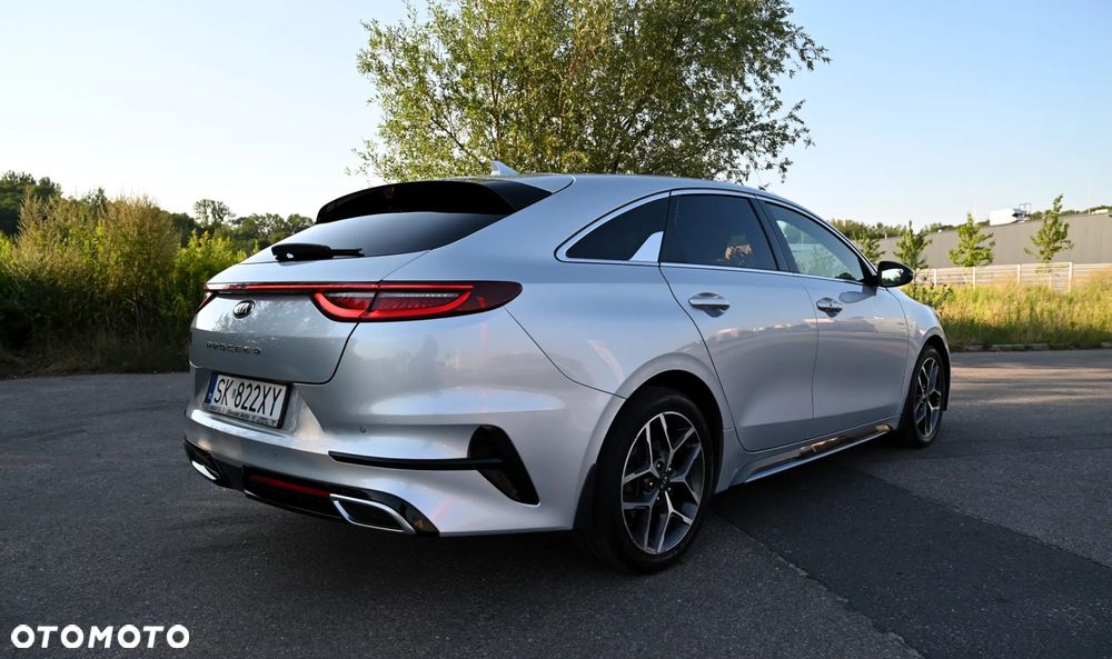 Kia ProCeed 1.4 T-GDI GT Line DCT - 24