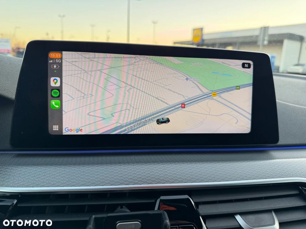 BMW Seria 5 520d xDrive M Sport sport - 27