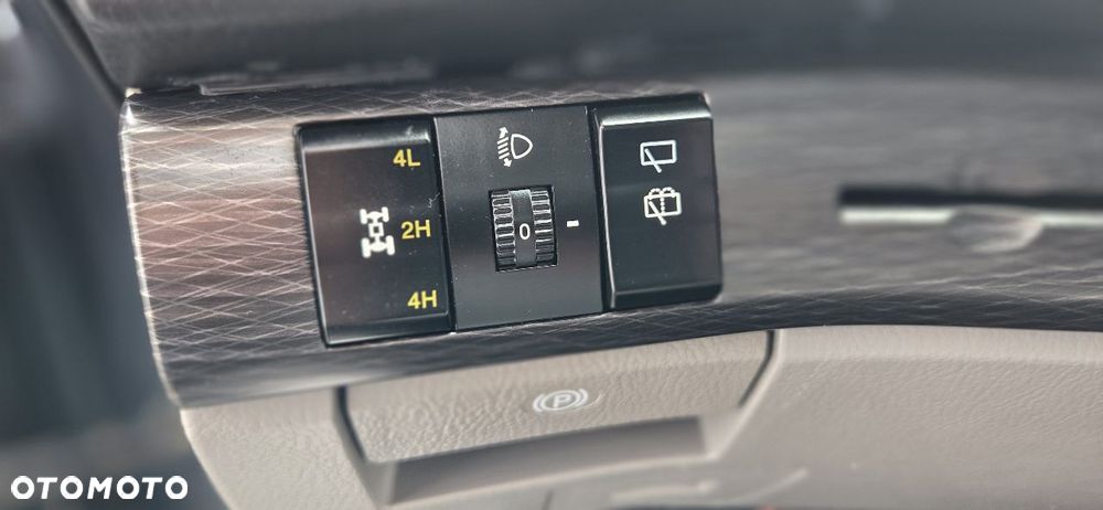 SsangYong/KGM Rodius 2.2 e-XDi220 Automatik 4WD Sapphire - 33
