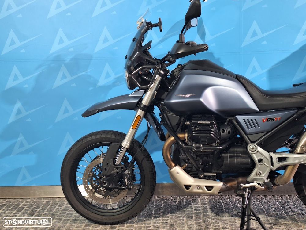 Moto Guzzi V85 TT - 6