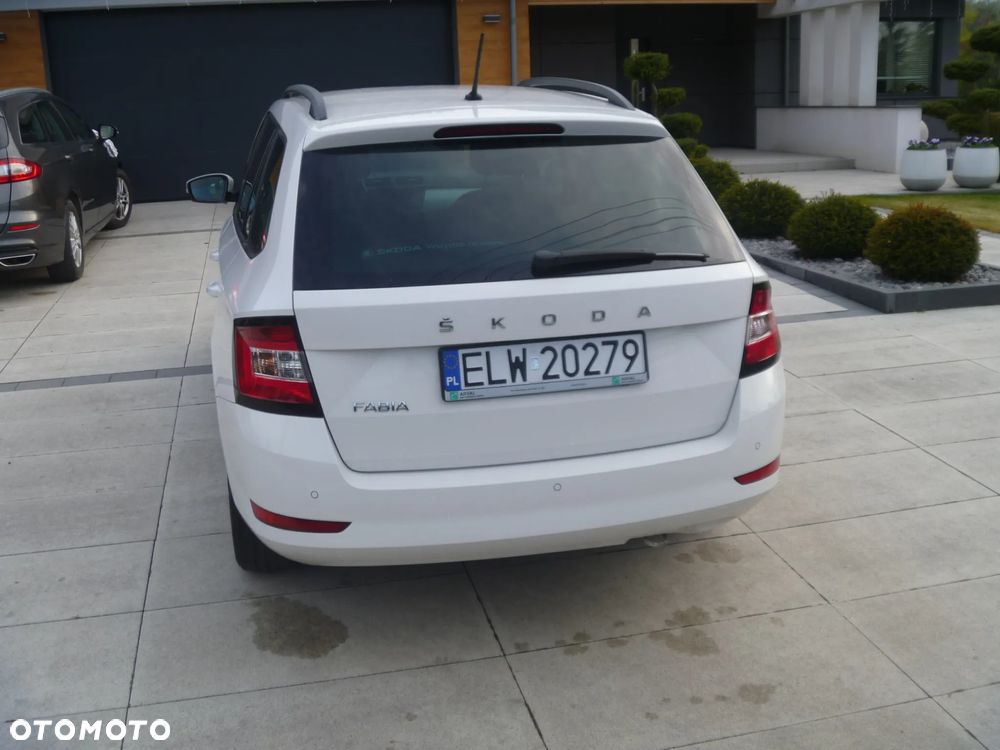 Skoda Fabia 1.0 TSI Ambition - 11
