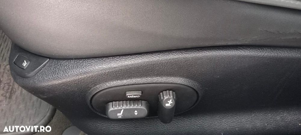 Renault Laguna 2.0 dCi Initiale - 5