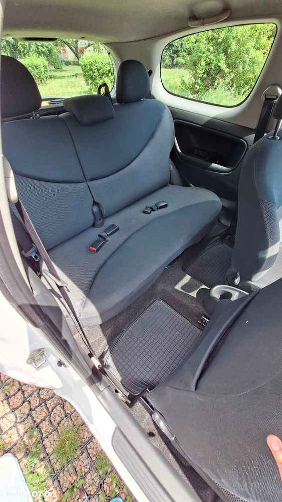 Toyota Yaris 1.3 Luna - 11