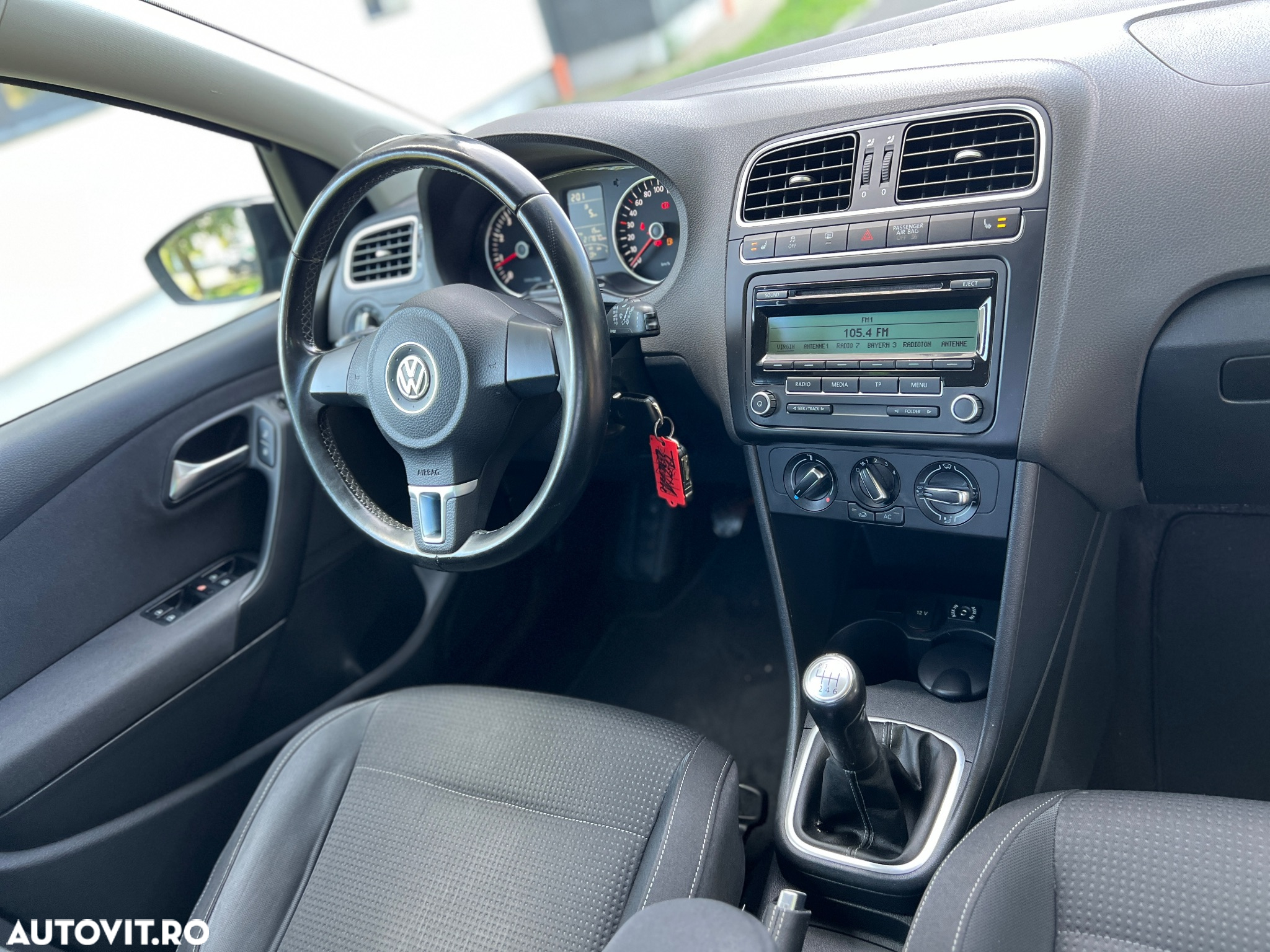 Volkswagen Polo 1.2 TSI Team - 9