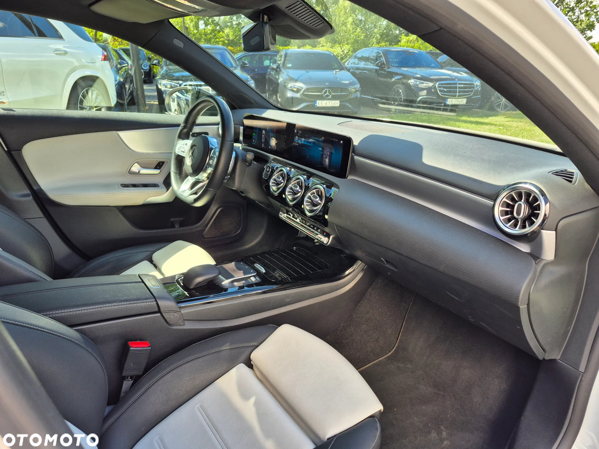 Mercedes-Benz Klasa A 250 E AMG Line 8G-DCT - 29