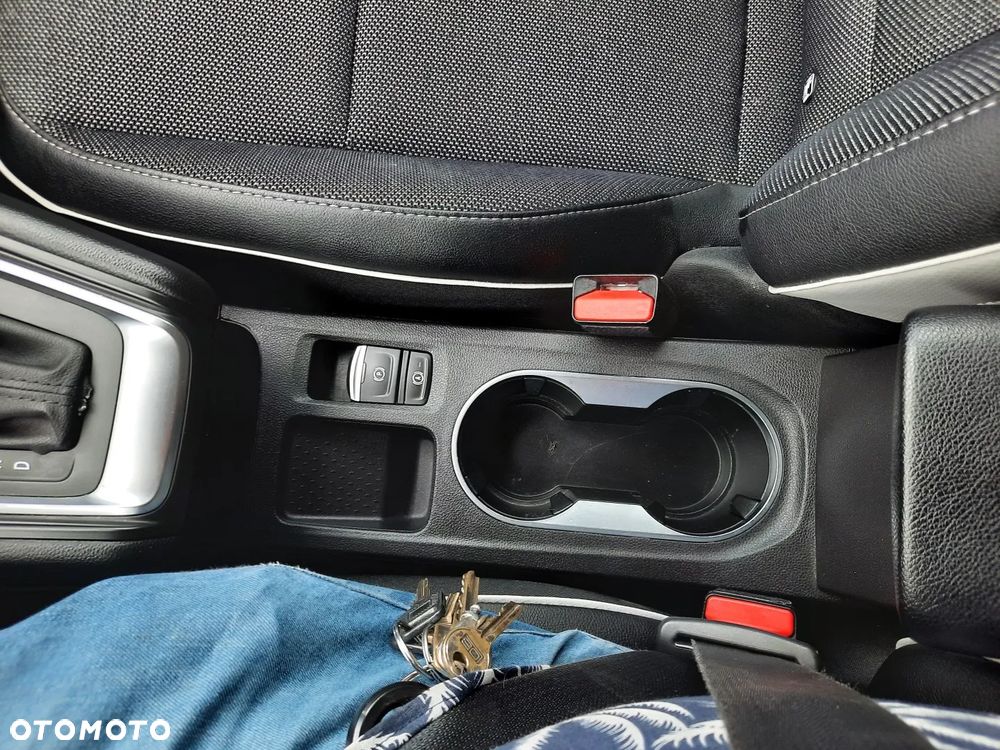 Renault Captur BLUE dCi 115 EDC INTENS - 38