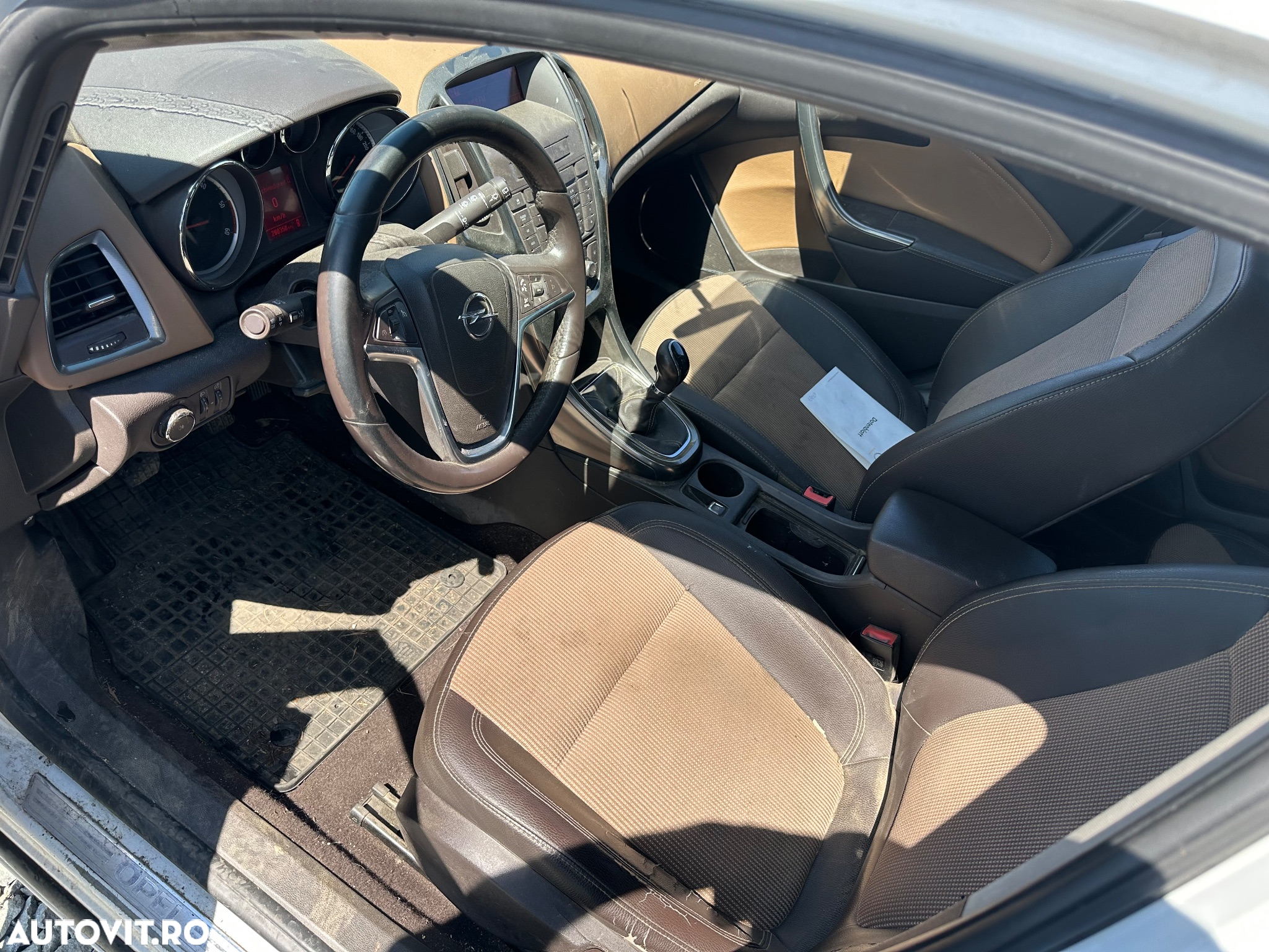 Opel Astra 1.7 CDTI DPF ecoFLEX Sports TourerStart/Stop Design Edition - 11