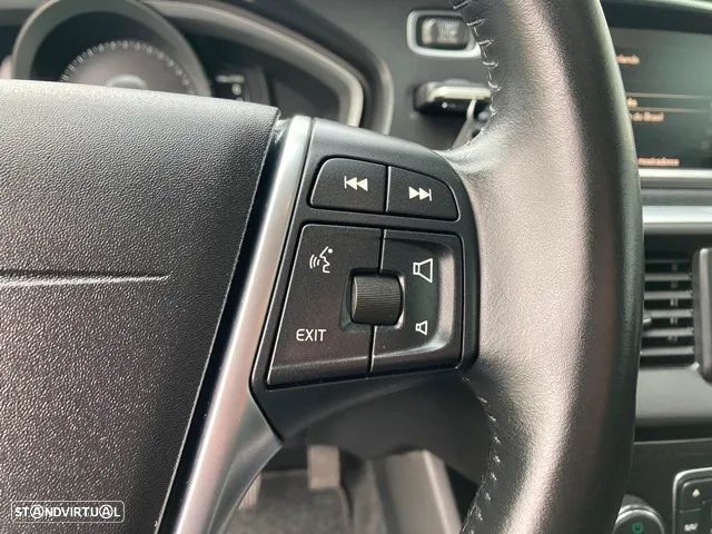 Volvo V40 T2 Momentum - 16