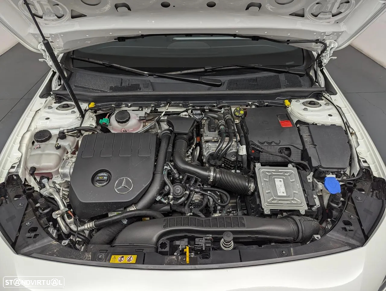 Mercedes-Benz A 250 e AMG Line - 10