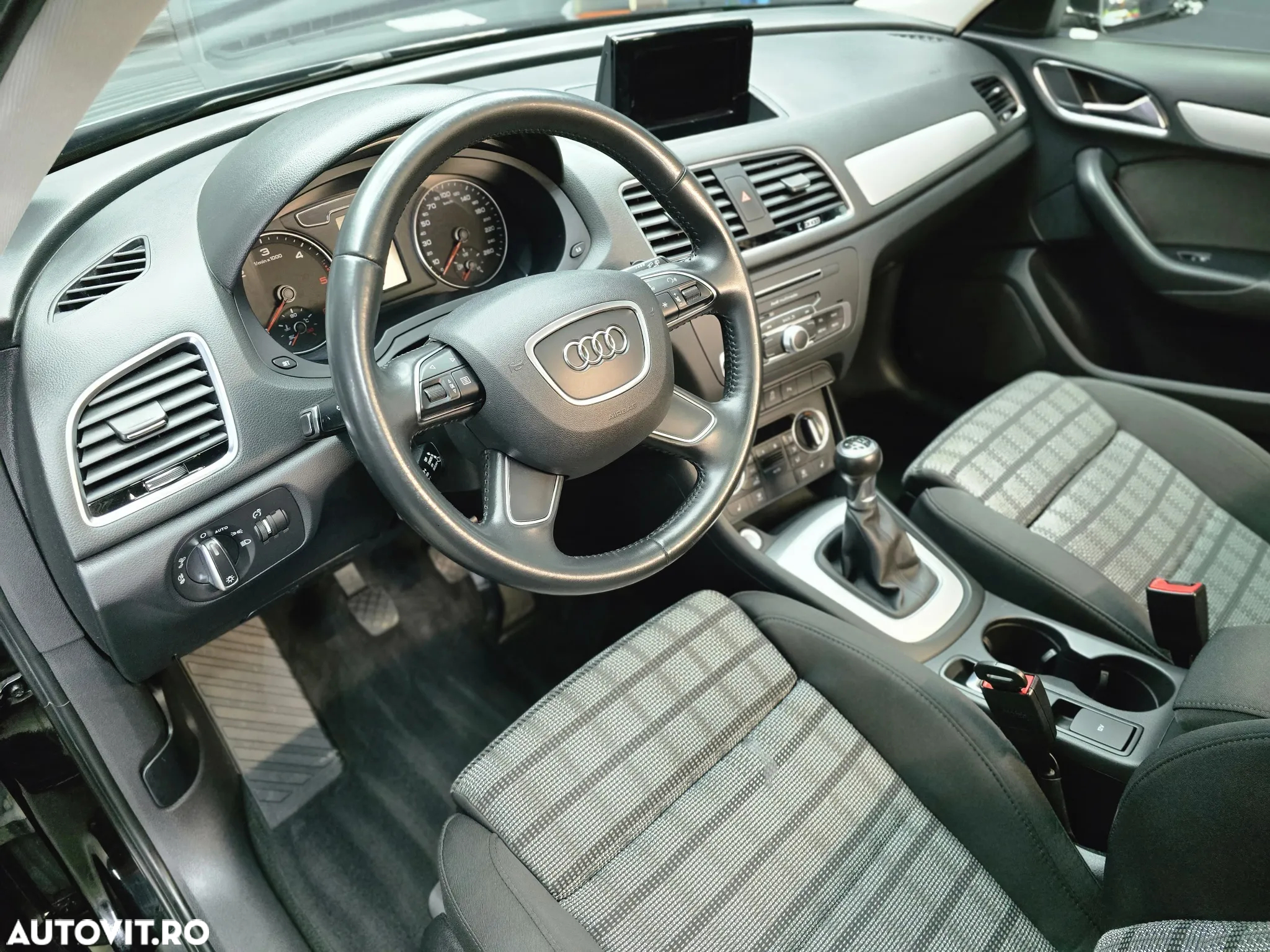 Audi Q3 2.0 TDI - 7