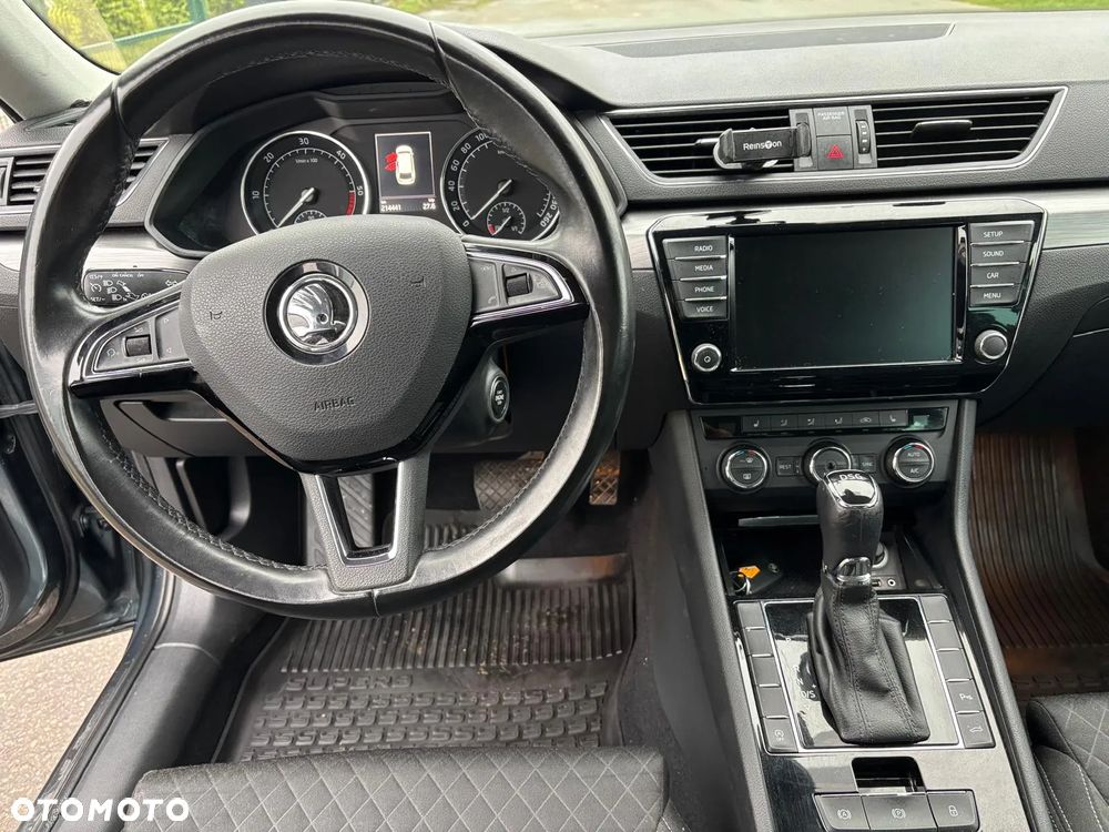 Skoda Superb 2.0 TDI Style DSG7 - 35