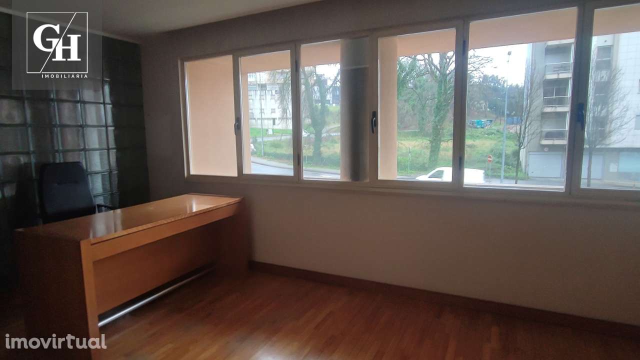 Escritório de 95m2 - com lugar de estacionamento. - Grande imagem: 2/15