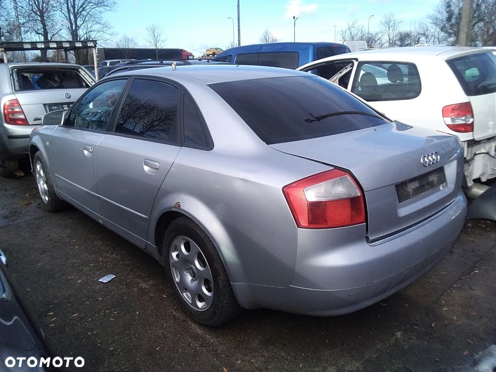 drzwi  AUDI A4 B6 SEDAN 04R 1.9D klapa ,lampy.... - 2